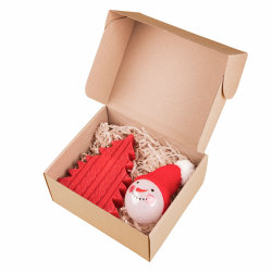 Подарочный набор WINTER SMILE: коробка, игрушка, свеча. (белый, красный)